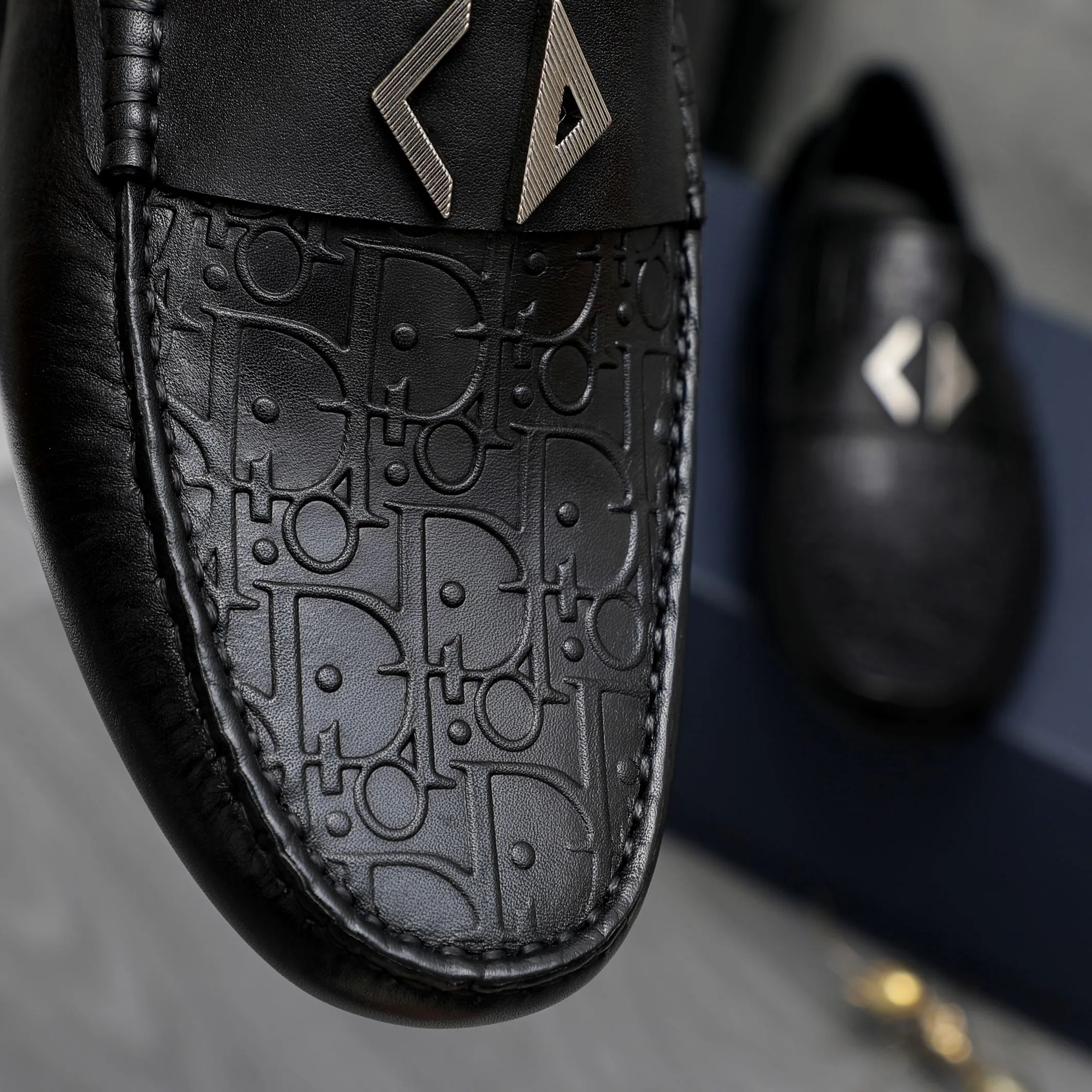 Men's shoes 💰400 Product trademark: Dior "Dior" casual slip-on shoes Regular size: 38-45 (45 is custom-made and non-returnable) Product materials: Selected cowhide embossed upper, pigskin lining, rubber outsole
